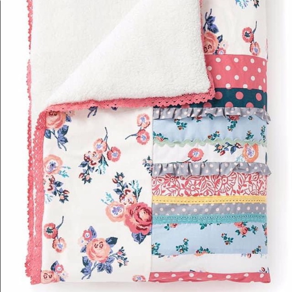Matilda Jane super soft blanket perfect condition